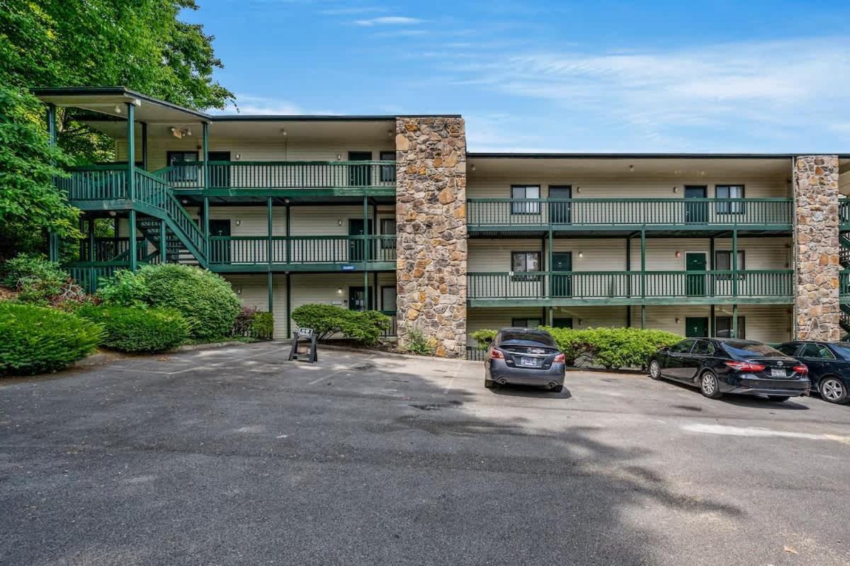 Misty Mountain Getaway Villa Gatlinburg Exterior photo